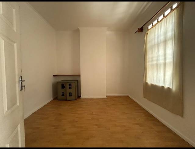 2 BEDROOM PROPERTY TO RENT IN WOODSTOCK